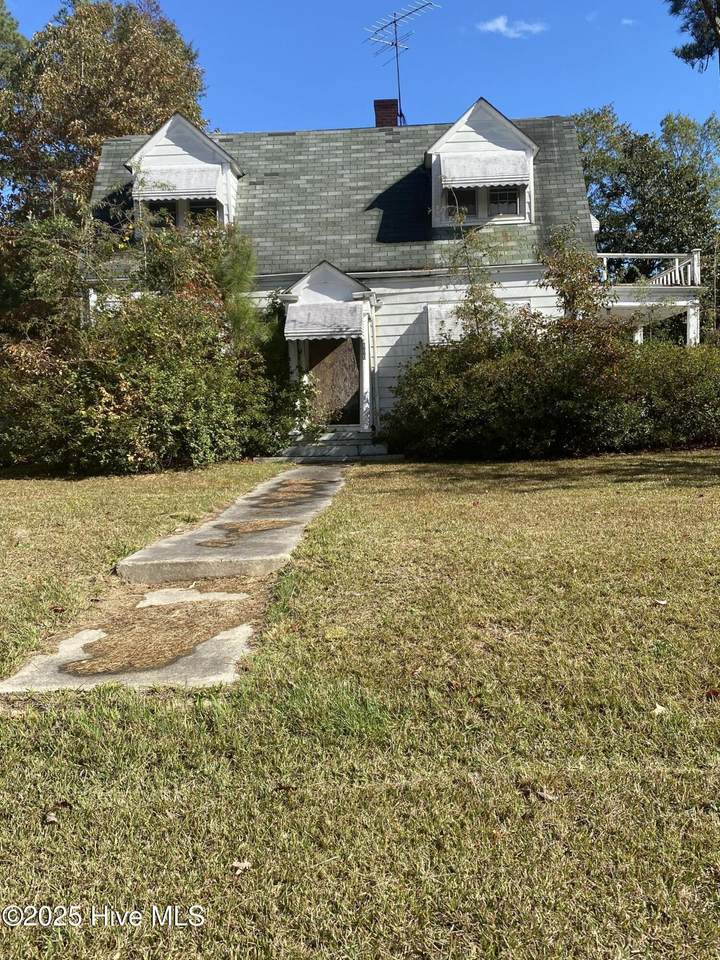 960 Hill Street - Photo 1