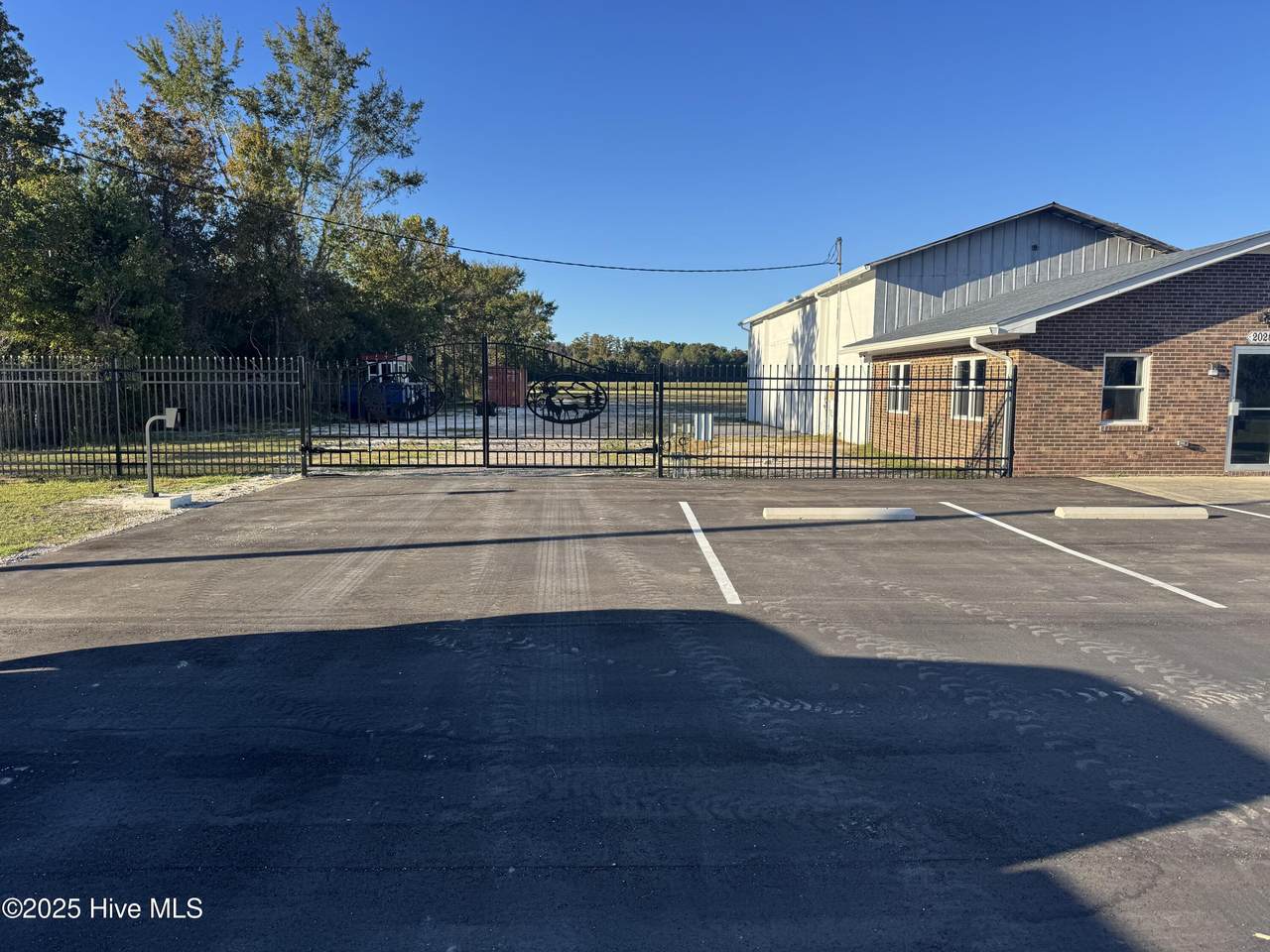 2028 Travis Road - Photo 1