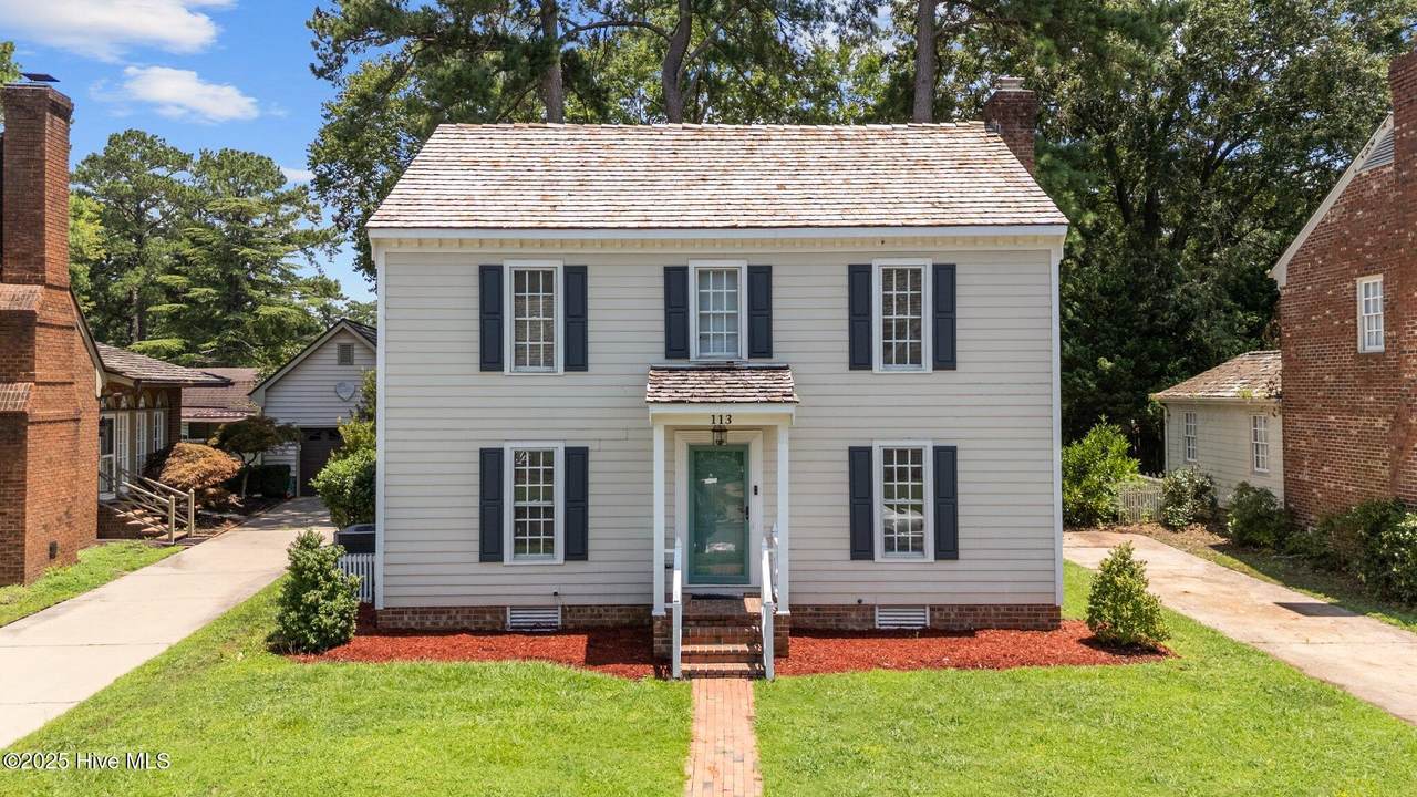 113 Salem Court - Photo 1