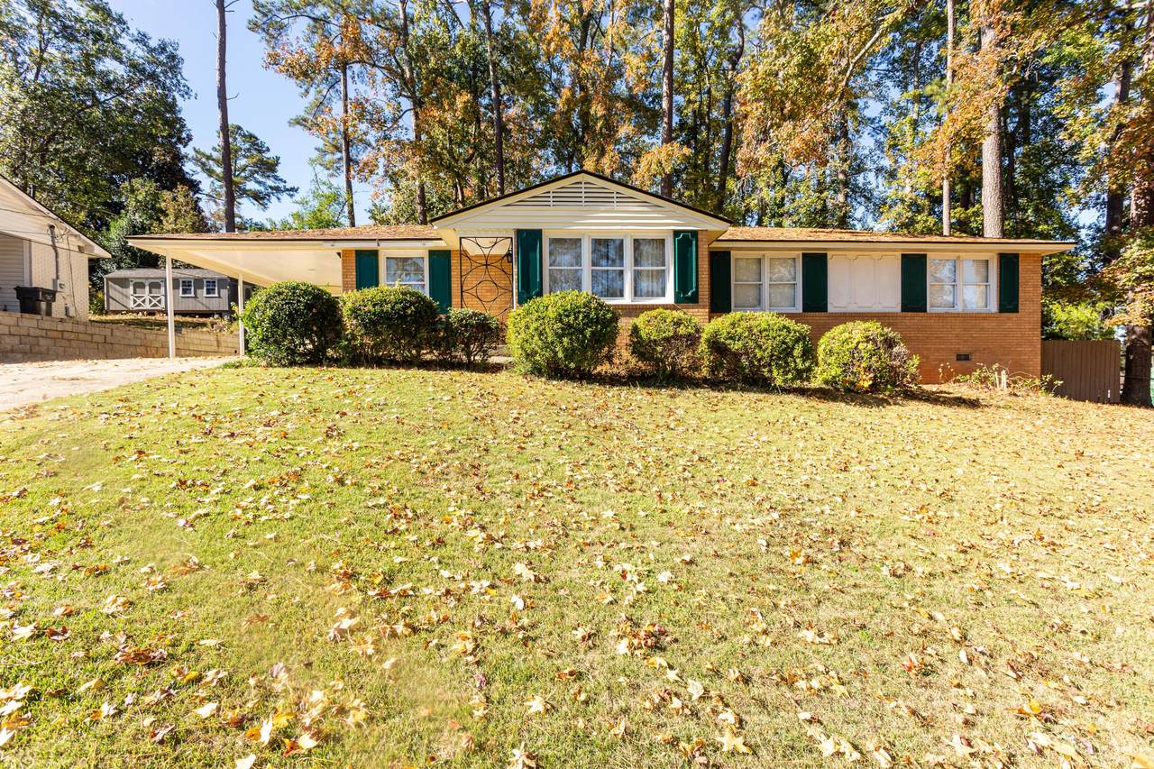 505 Stratford Drive - Photo 1