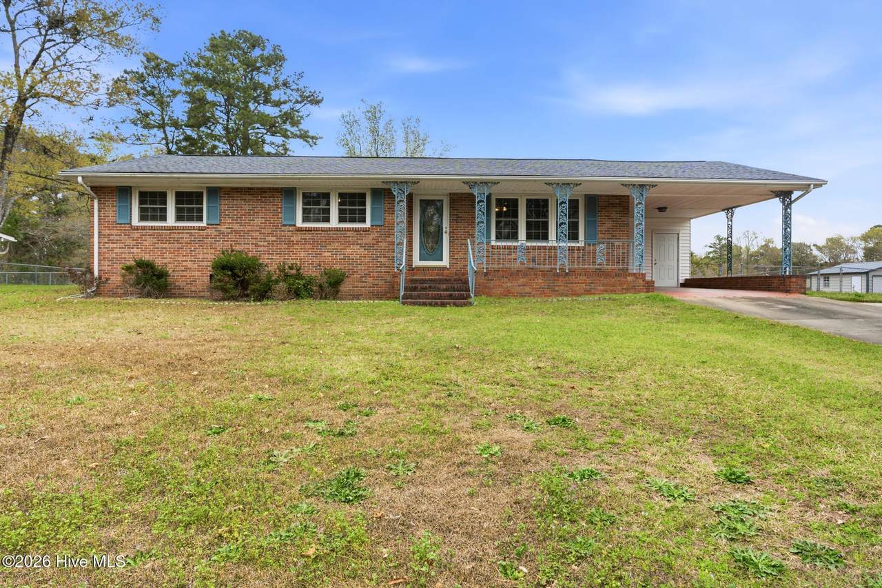 132 Southwood Drive - Photo 1