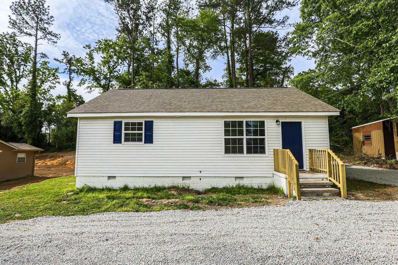 2438 Lumpkin Road - Photo 1