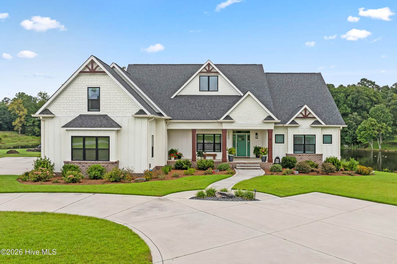 300 Westwood Drive - Photo 1