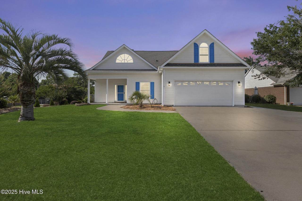 1 Bay Drive - Photo 1