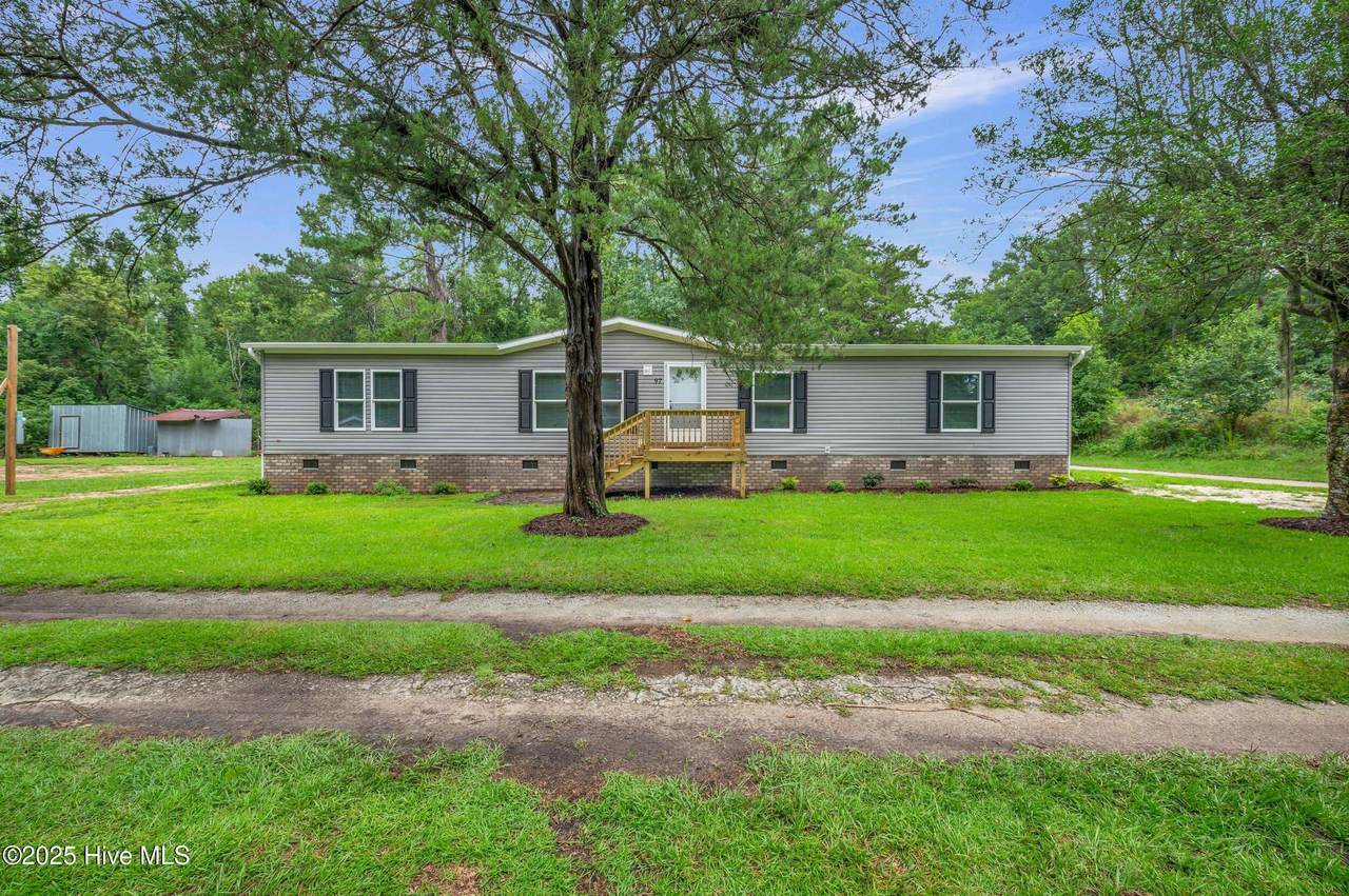 97 Bridgeside Road - Photo 1