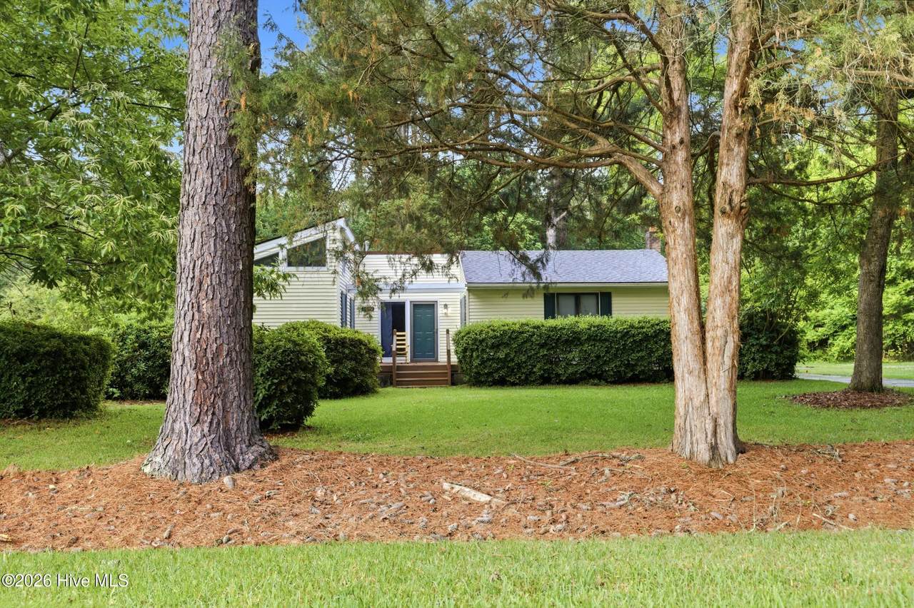 109 Bella Vista Drive - Photo 1