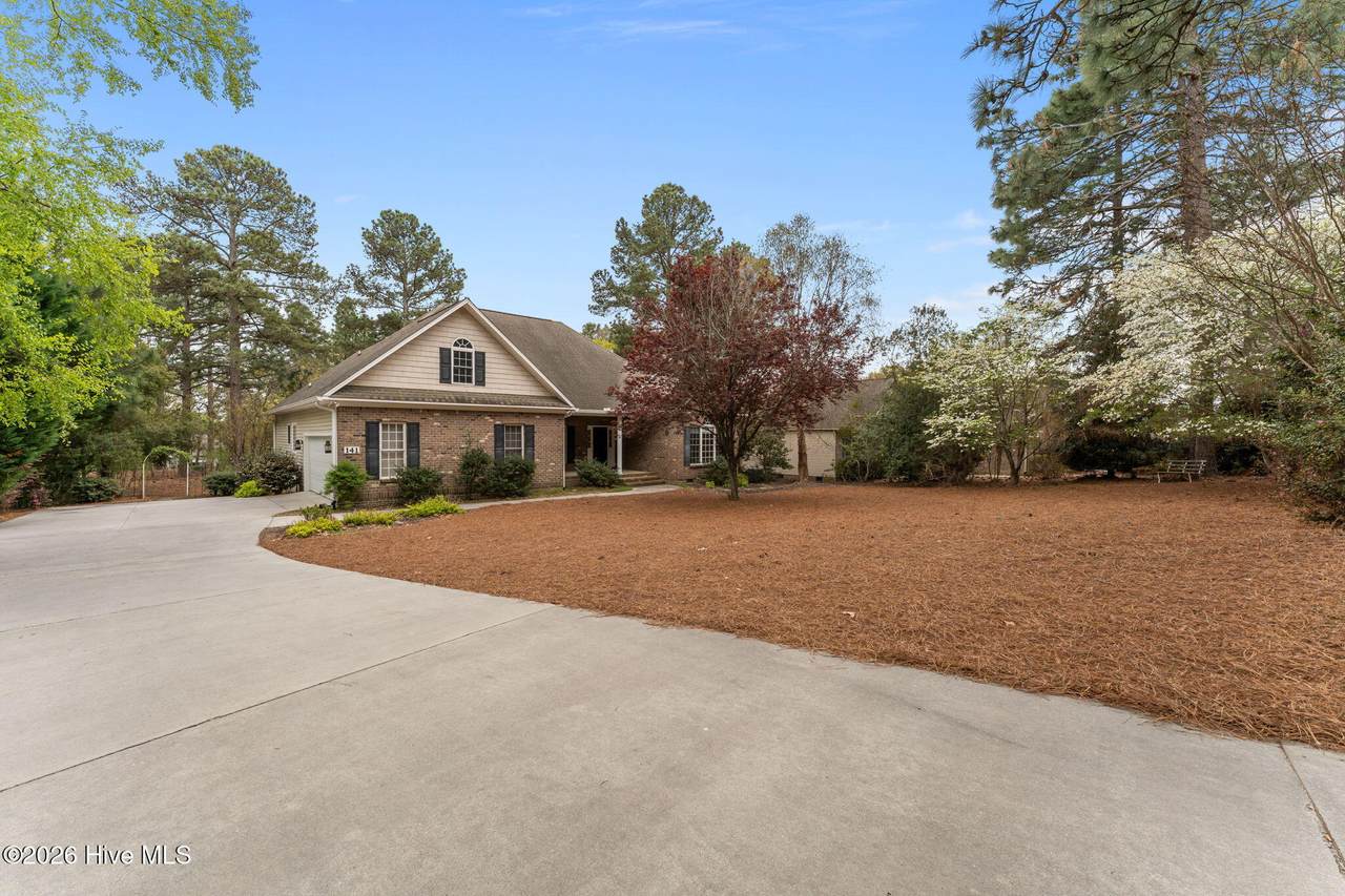 141 Longleaf Drive - Photo 1