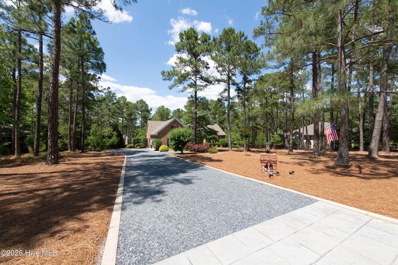 46 Whitehaven Drive - Photo 1