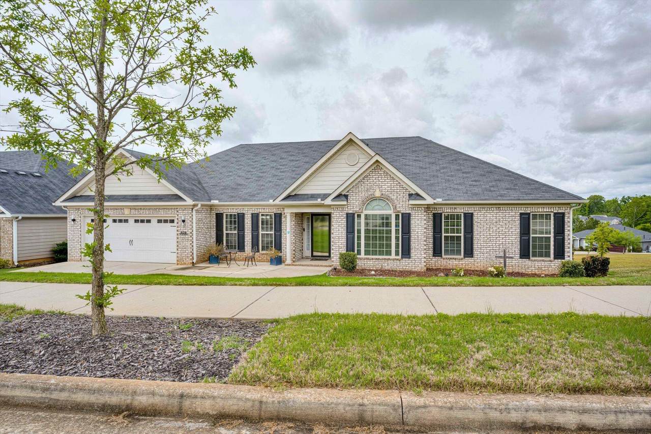439 Bridle Path Road - Photo 1