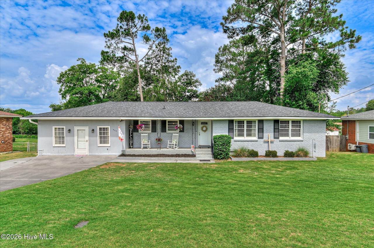 634 Victoria Drive - Photo 1