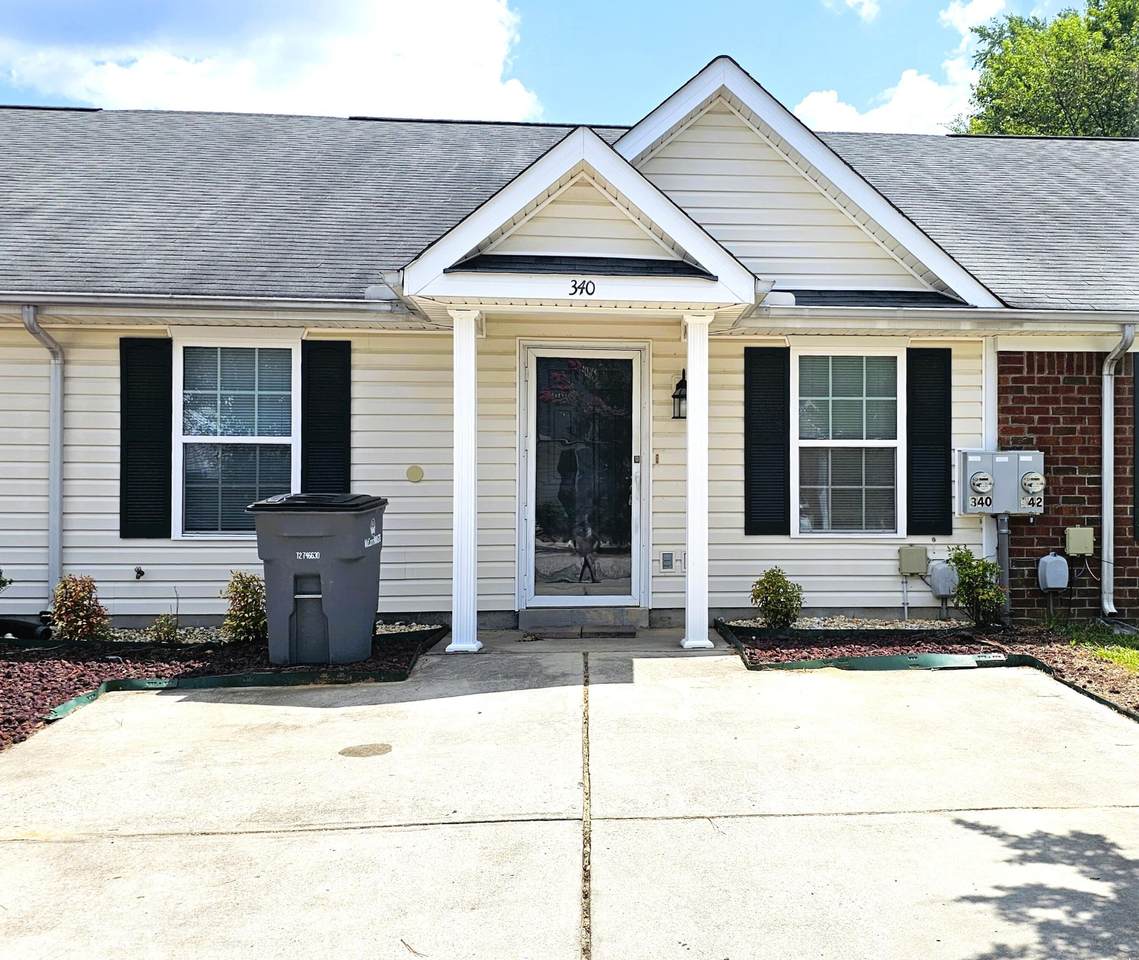 340 Greendale Place - Photo 1