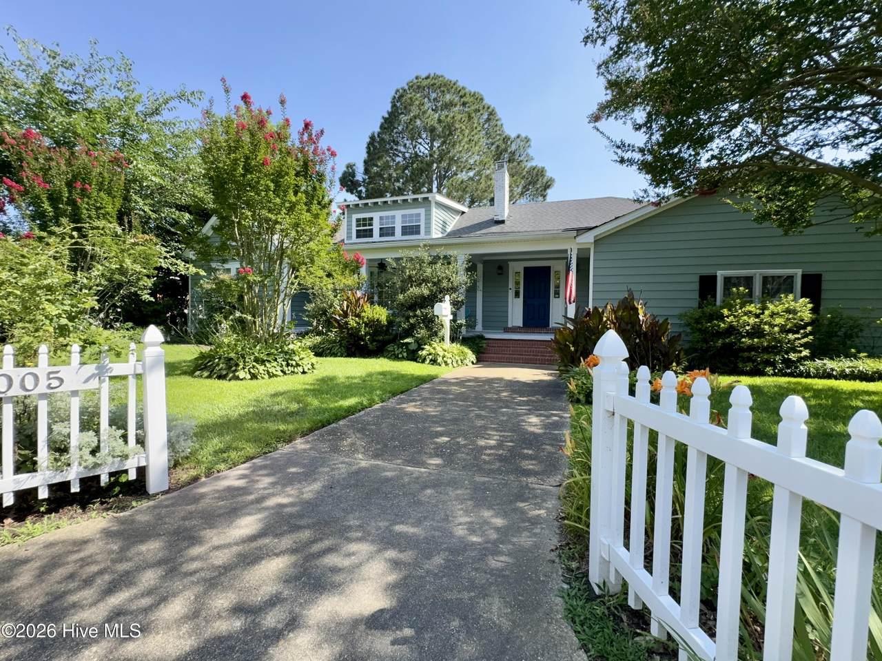 1005 Jones Avenue - Photo 1