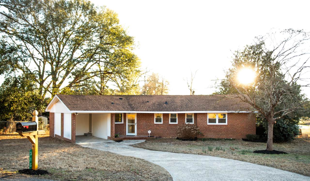 310 Heil Drive - Photo 1