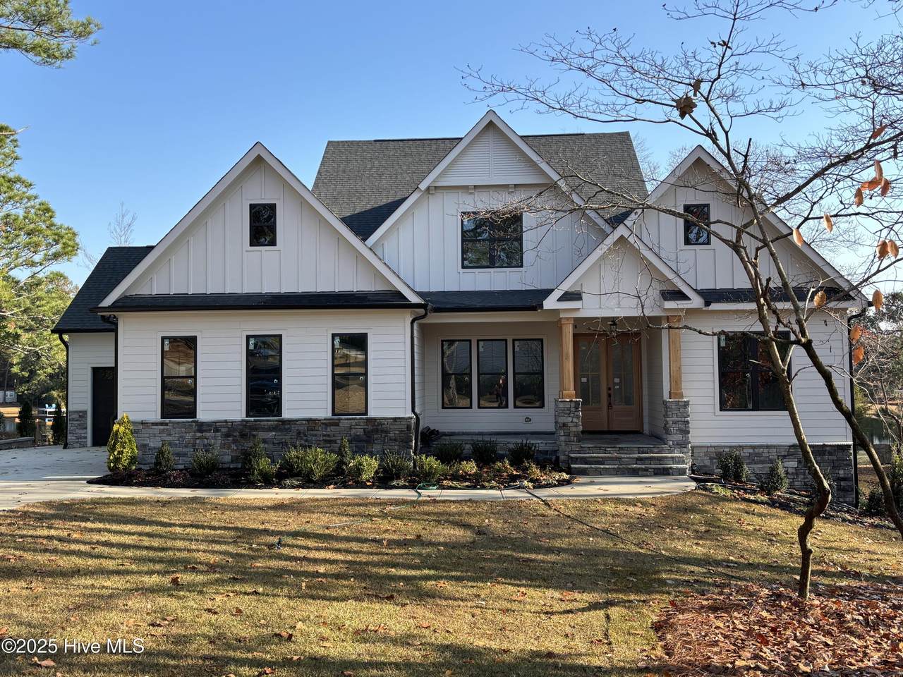 1040 Burning Tree Road - Photo 1