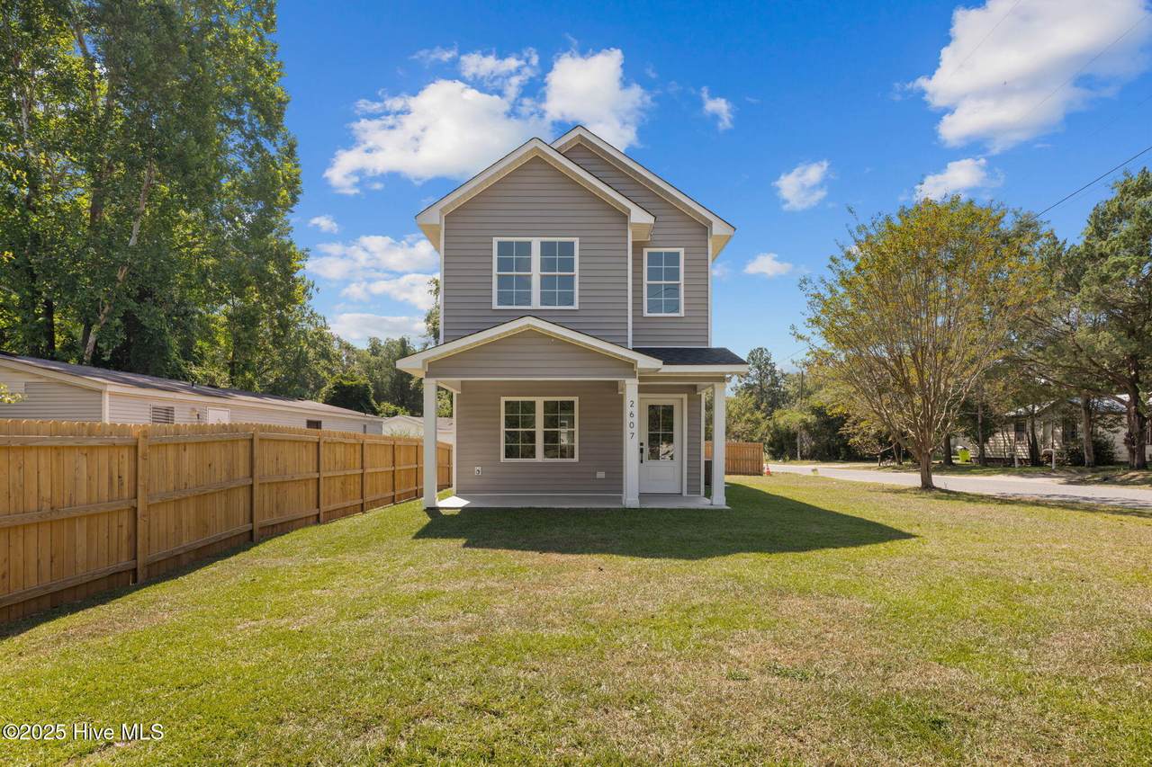 2607 Mckinley Avenue - Photo 1