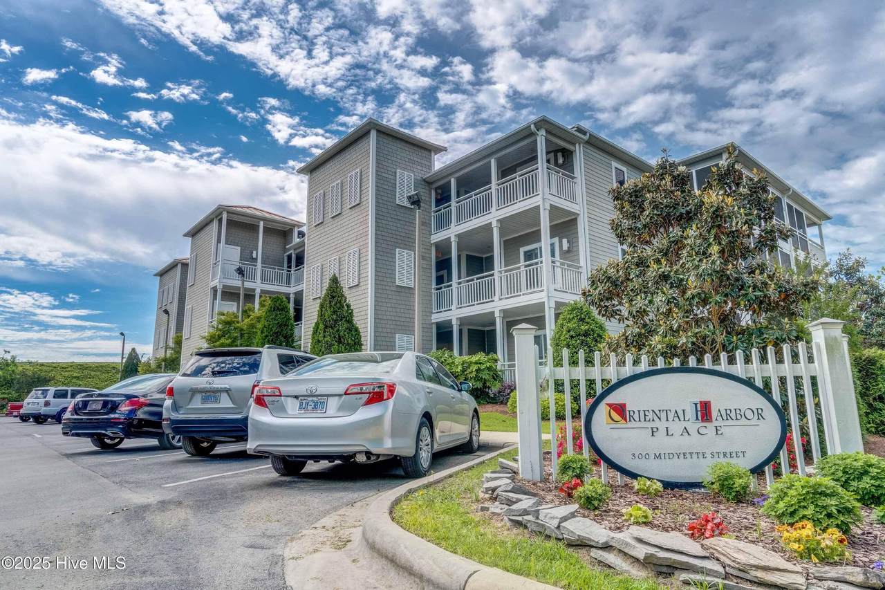 300 Midyette Street - Photo 1