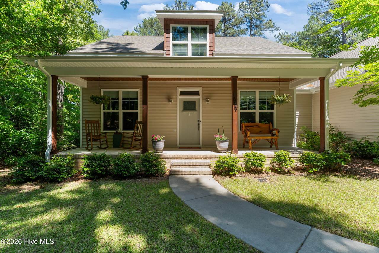 1659 Indiana Avenue - Photo 1