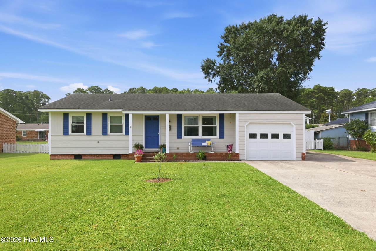 211 Vine Street - Photo 1