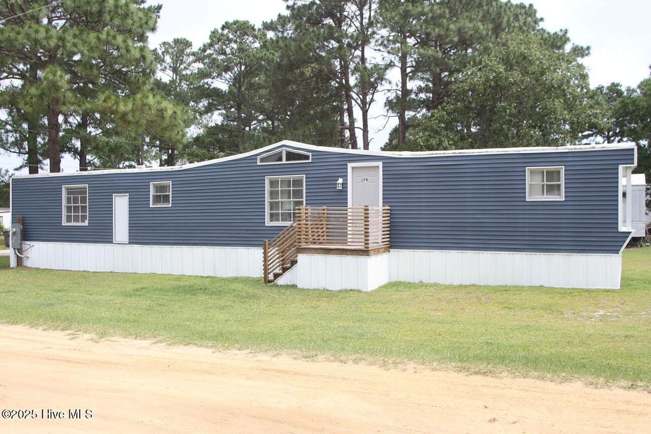 174 Lennondale Boulevard - Photo 1