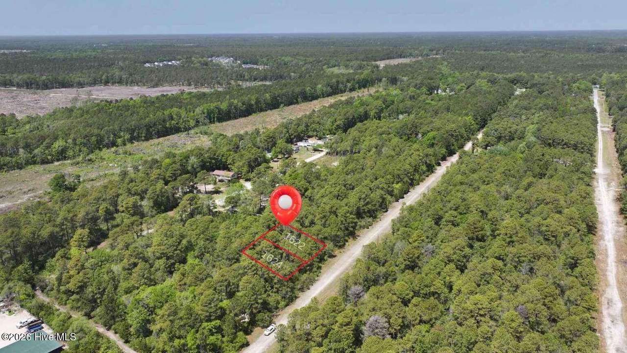1622 -1624 Breezeway Drive - Photo 1