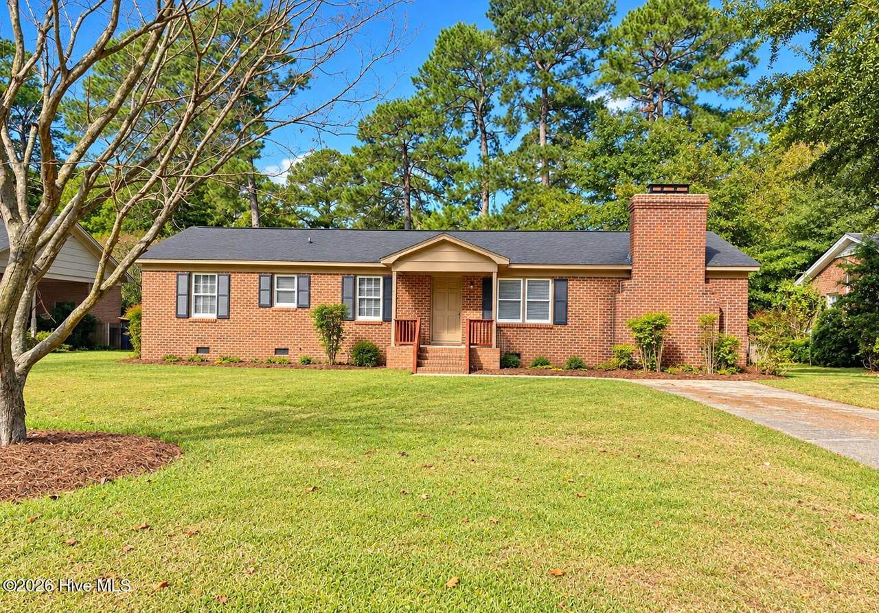 204 Crestline Boulevard - Photo 1
