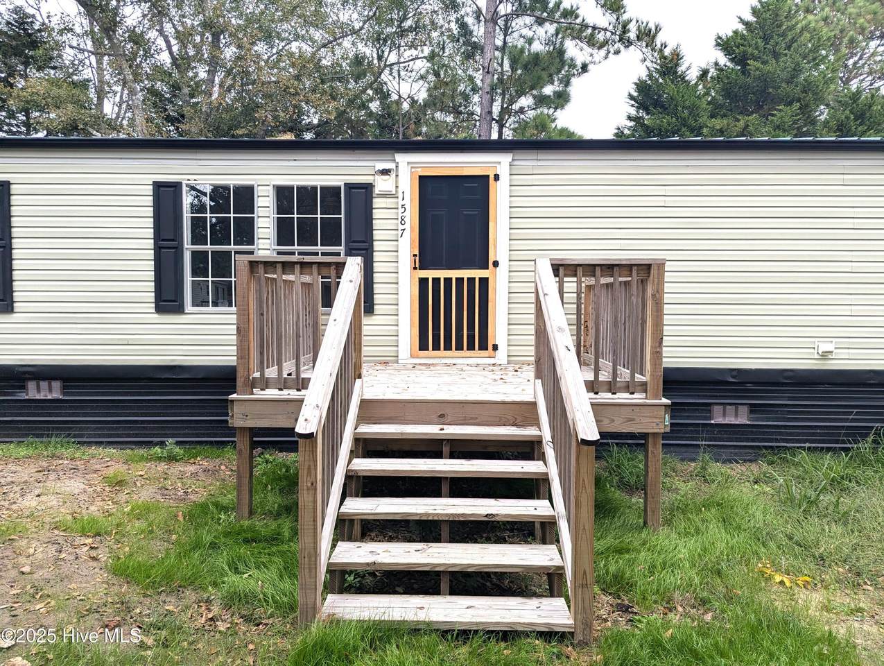 1587 Snapper Street - Photo 1