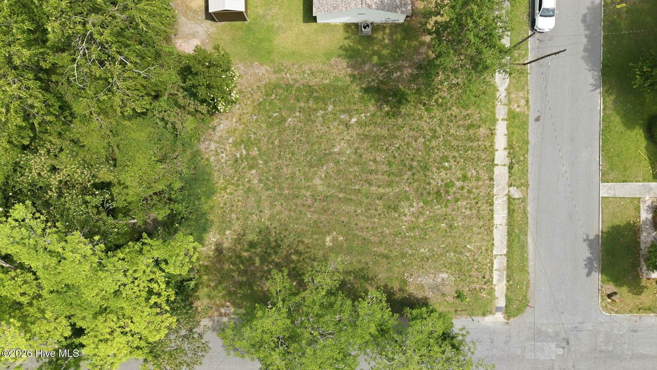 410 Latham Street - Photo 1