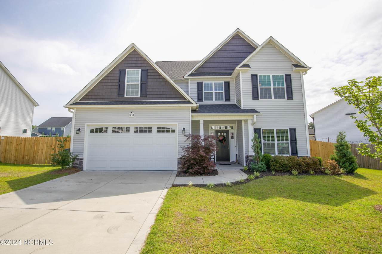 1253 Yellowwood Drive - Photo 1