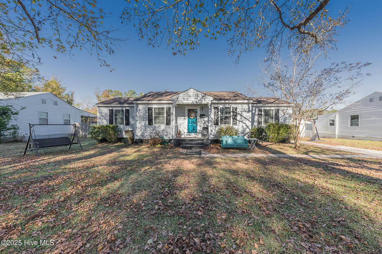 206 Kenneth Boulevard - Photo 1