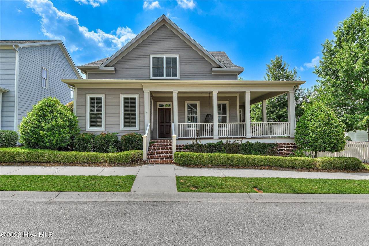301 Sandhills Lane - Photo 1