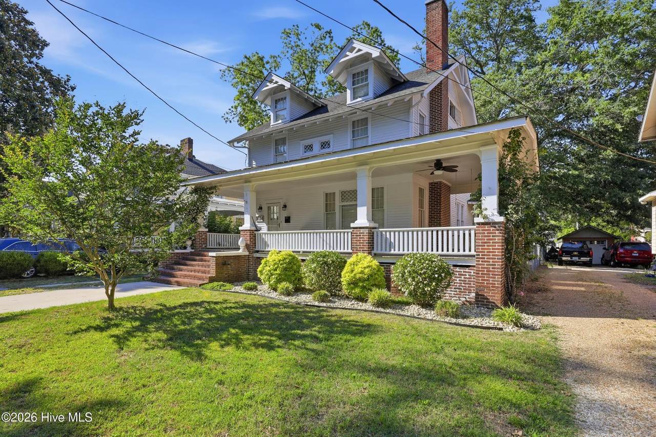 1014 Main Street - Photo 1