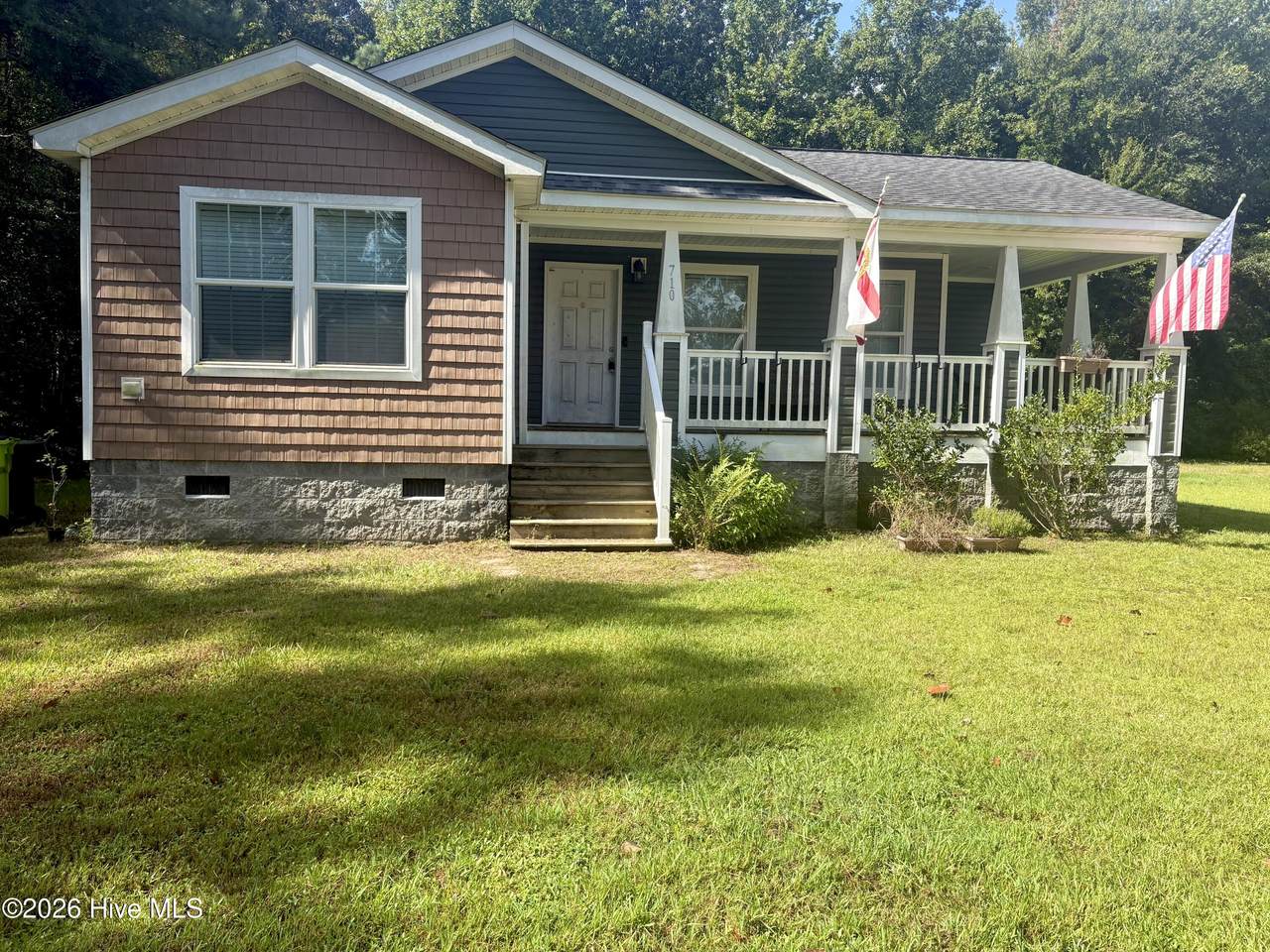 710 Carolina Avenue - Photo 1