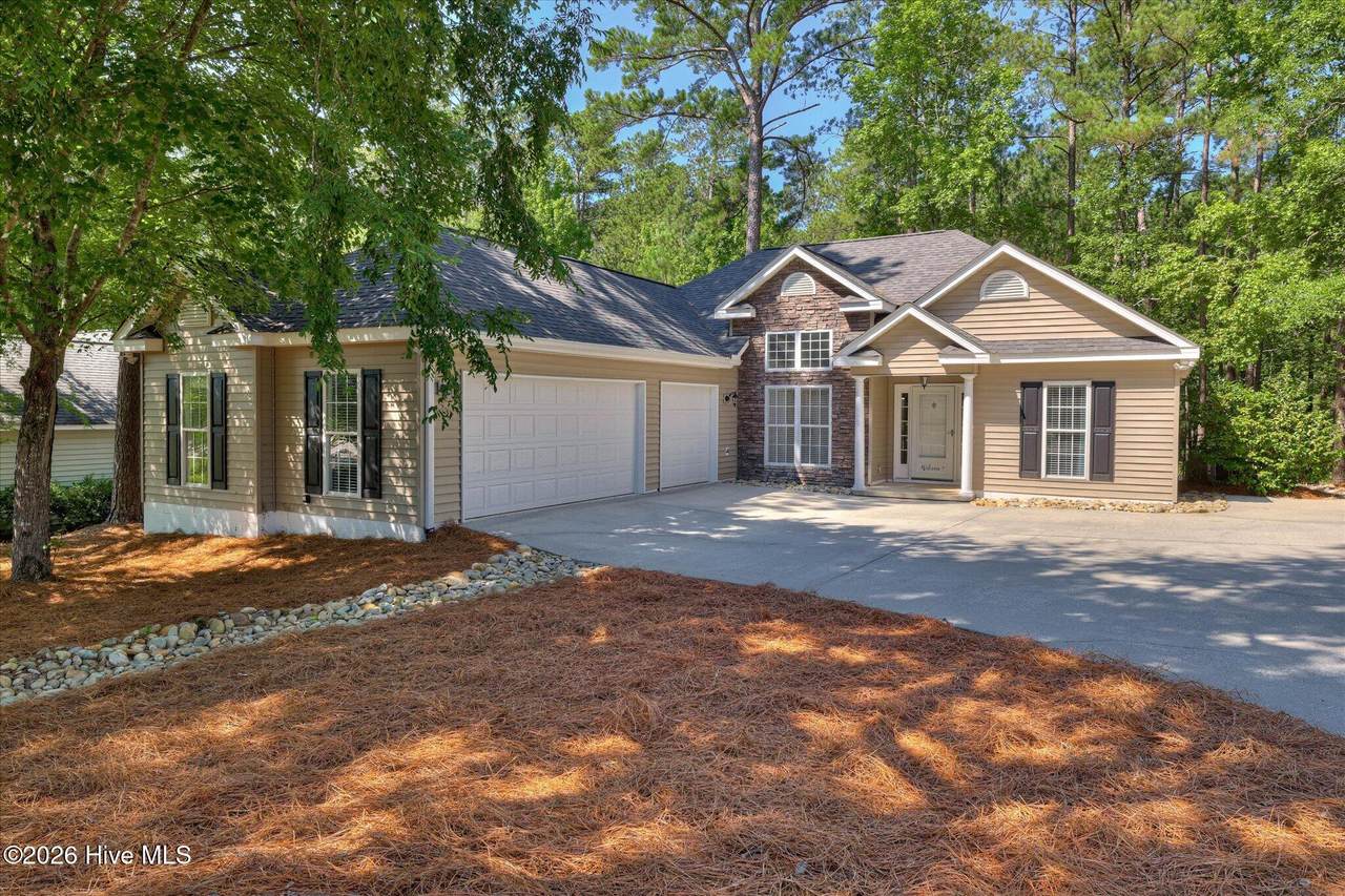 264 Fairway Drive - Photo 1