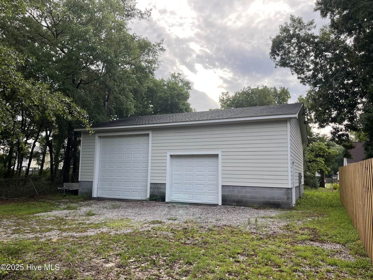 132 18th Street - Photo 1