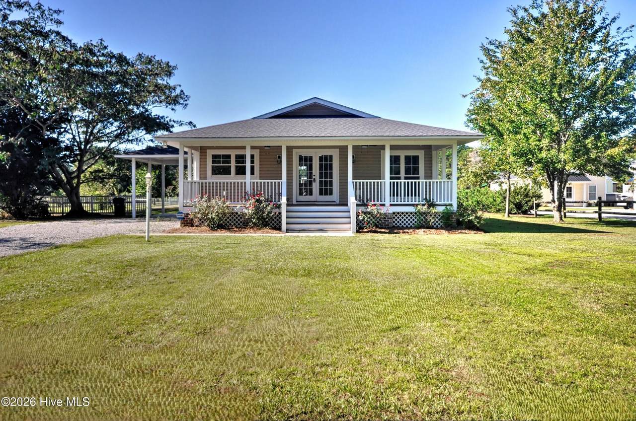 261 Green Bay Road - Photo 1