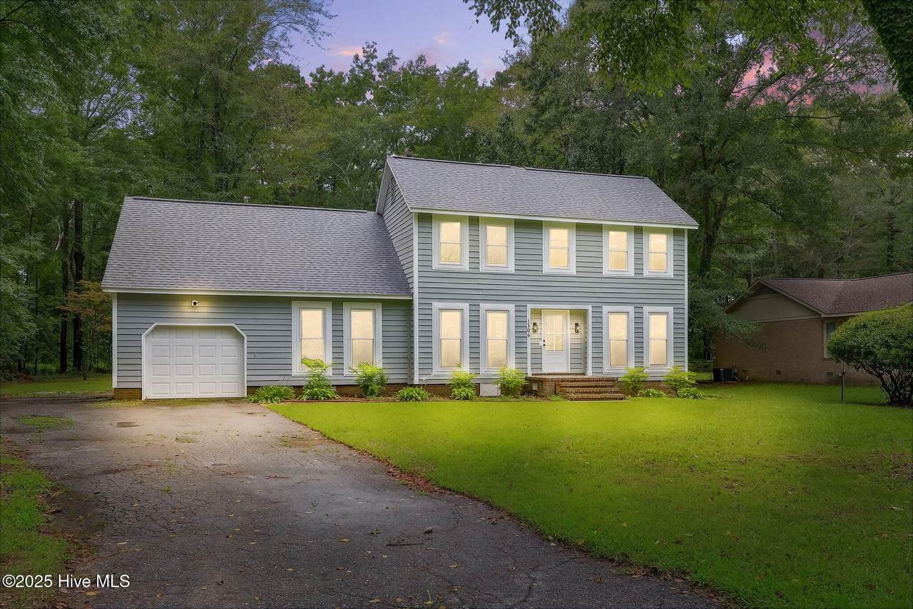1506 Darby Place - Photo 1