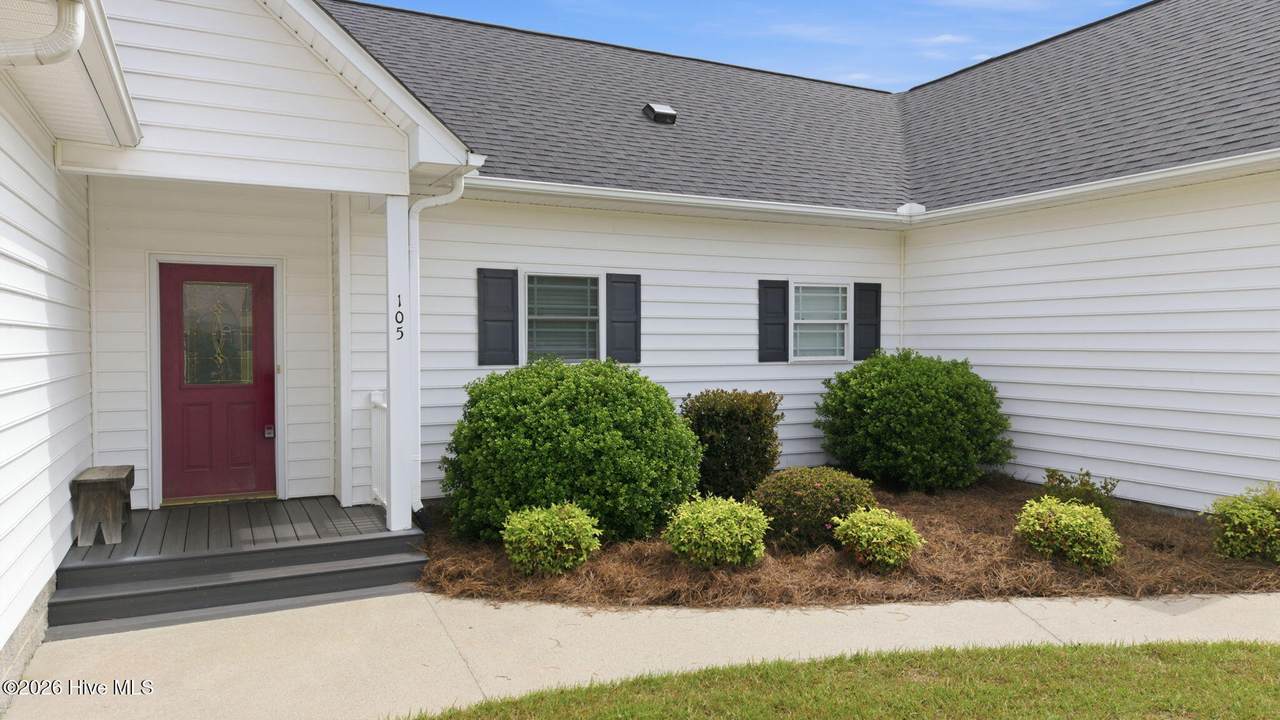 105 Waters Way - Photo 1