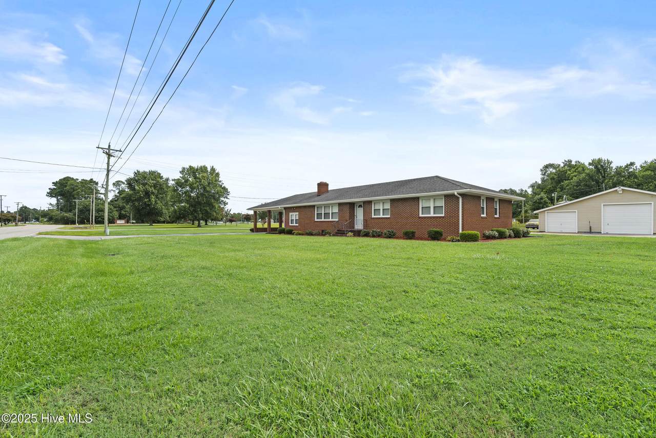 195 Winfall Boulevard - Photo 1