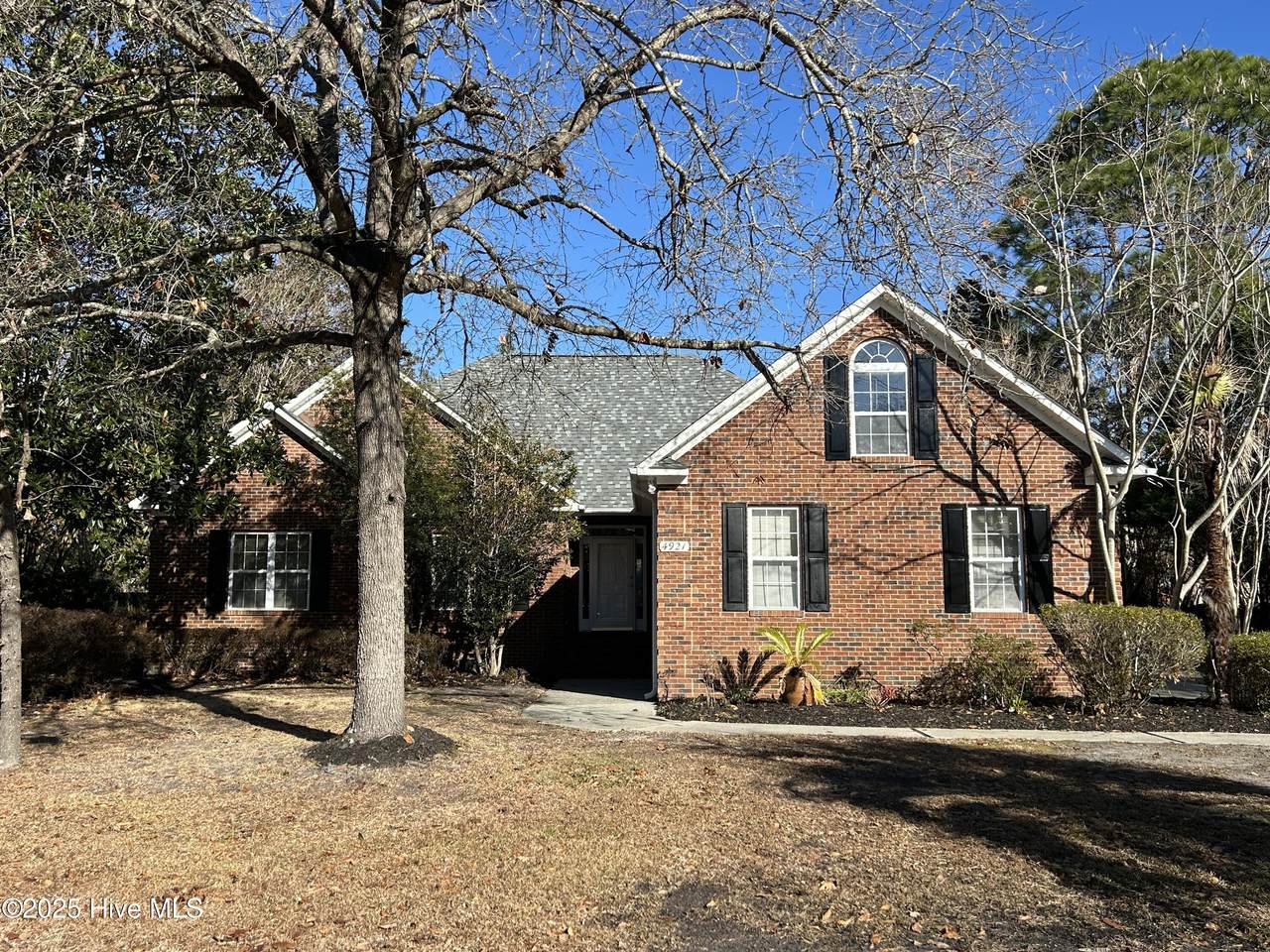 4921 Crosswinds Drive - Photo 1