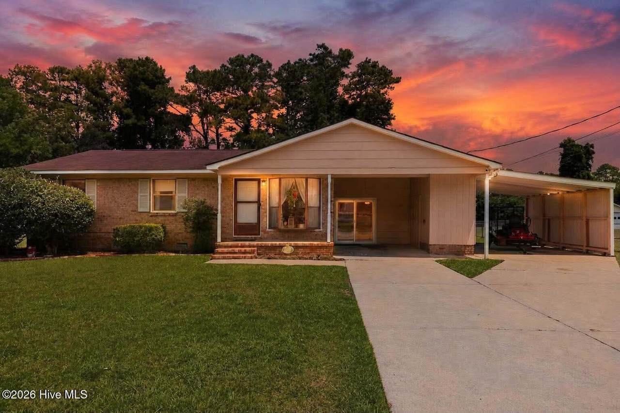 11 Oxford Drive - Photo 1