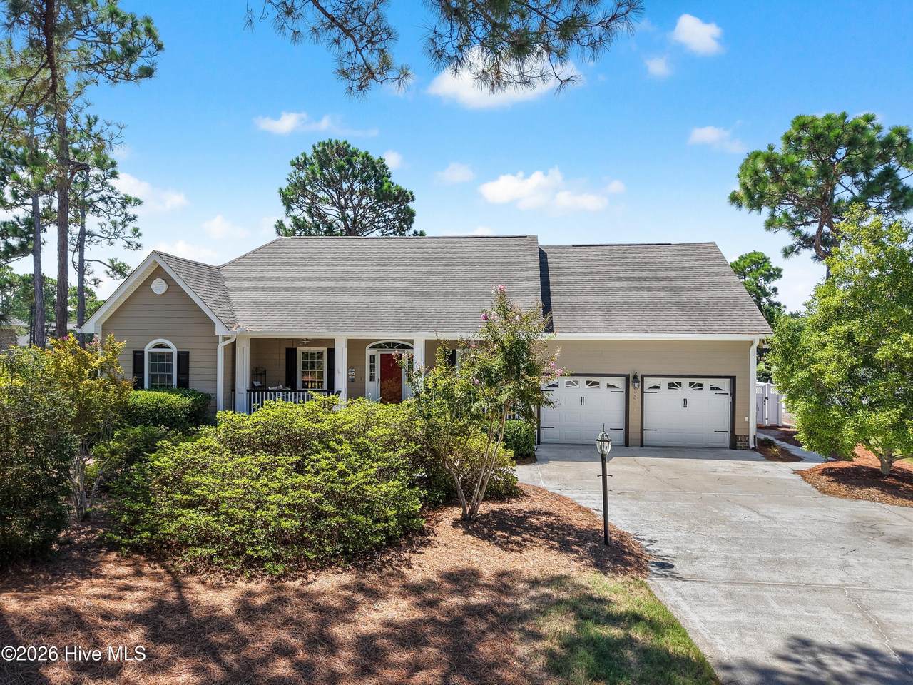 3381 St James Drive - Photo 1