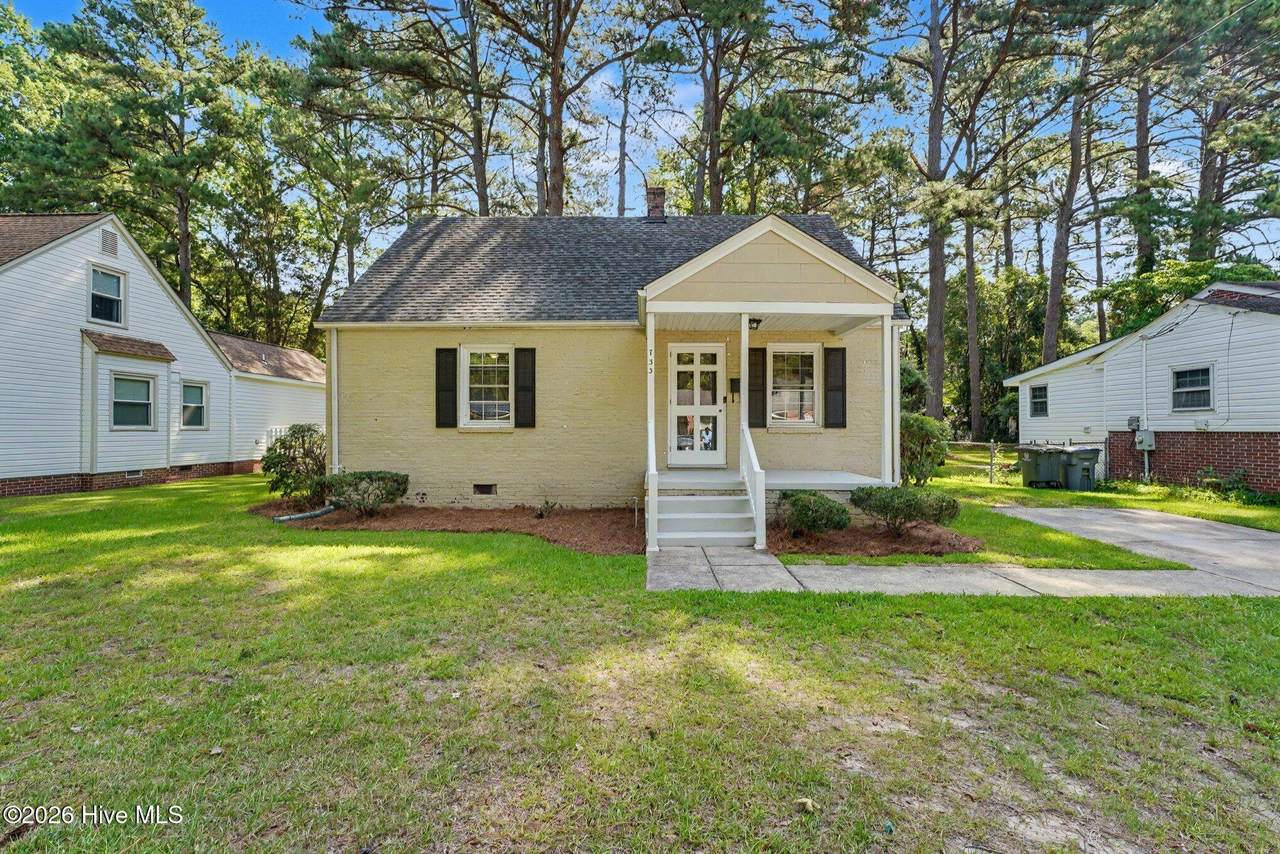 733 Cedarbrook Drive - Photo 1