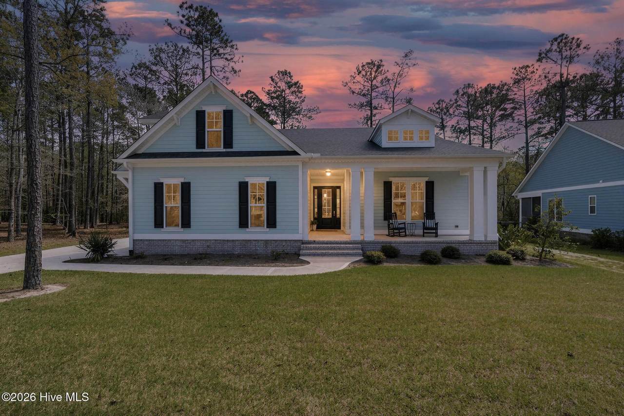633 Ashbury Drive - Photo 1
