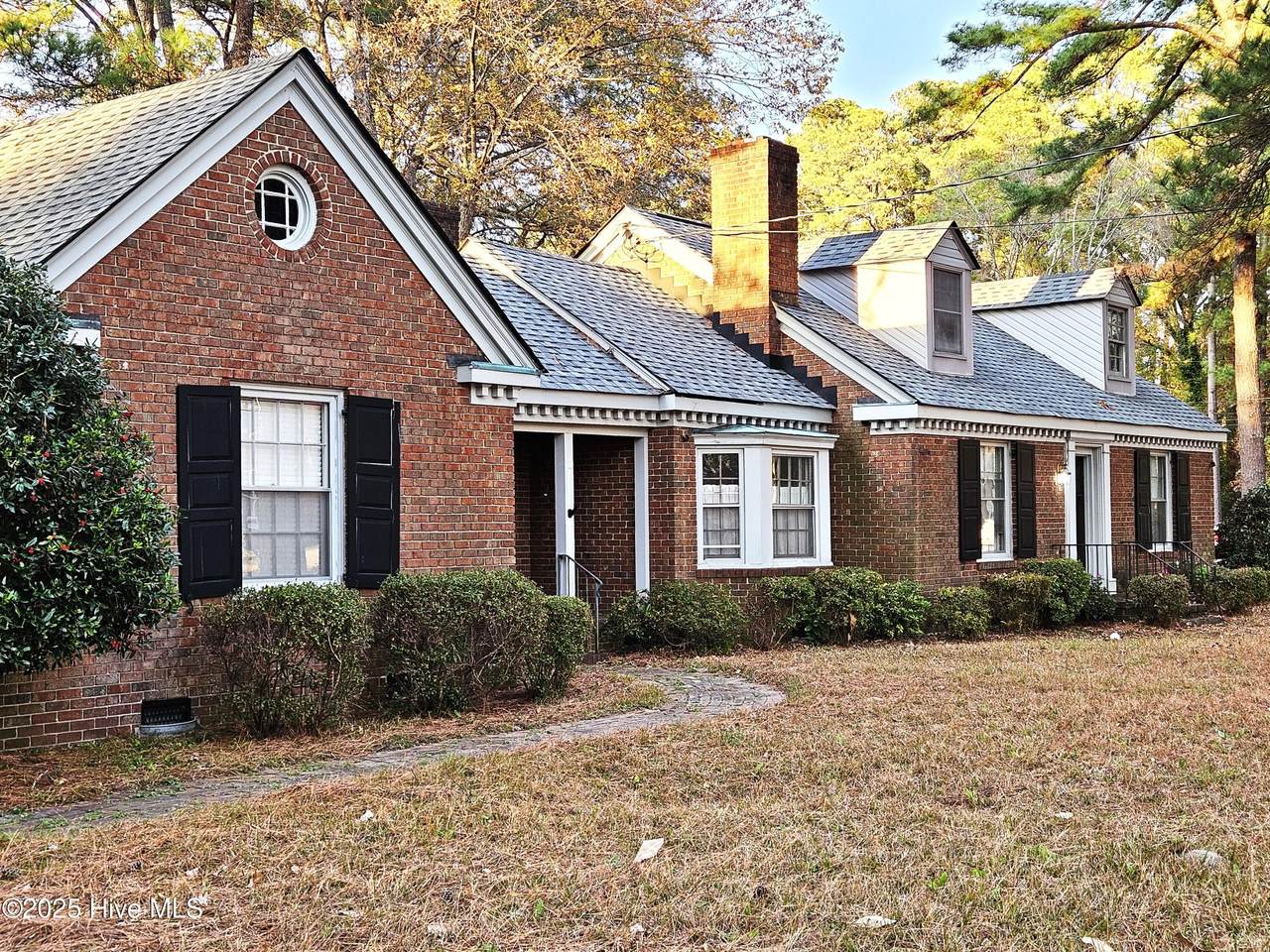 212 Wilkinson Street - Photo 1