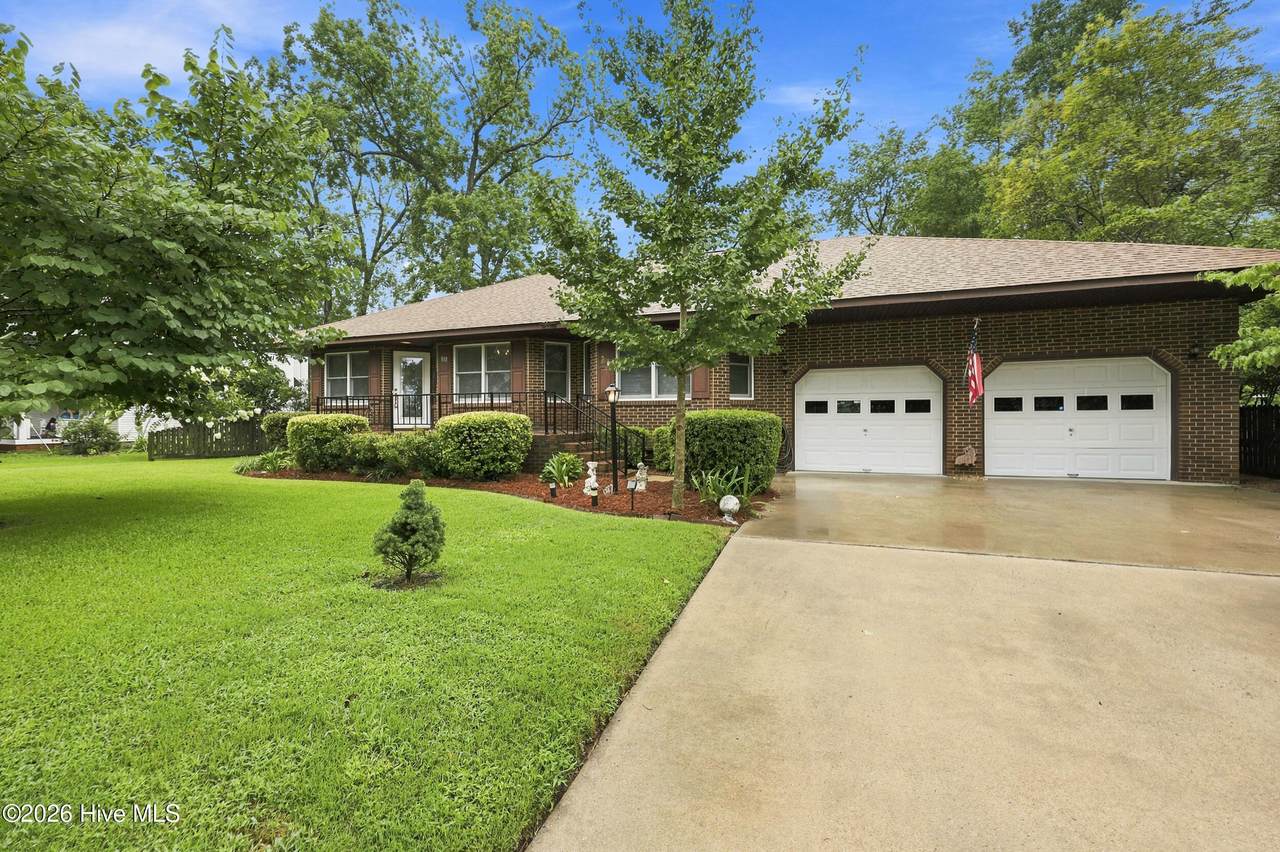 1113 Riverside Avenue - Photo 1