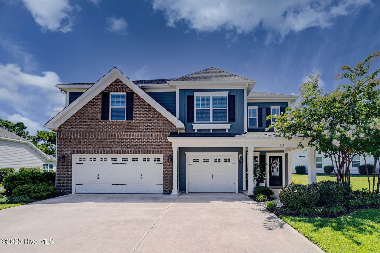 429 Island End Court - Photo 1