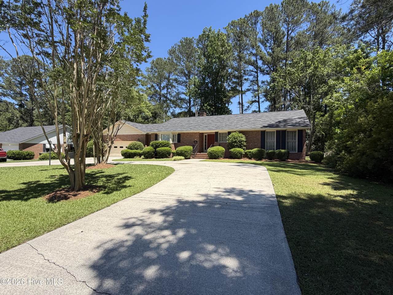 683 Chestnut Drive - Photo 1
