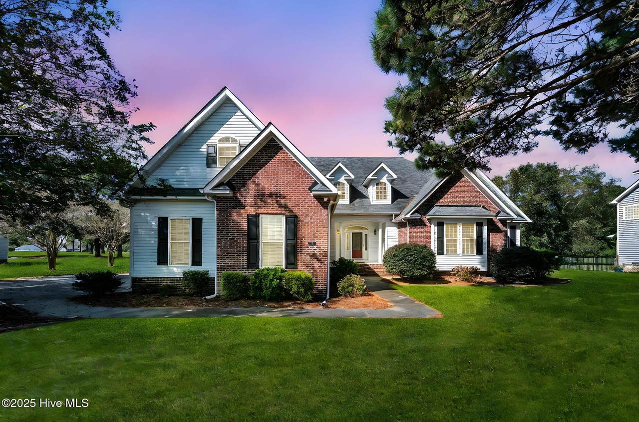 202 Augusta Drive - Photo 1