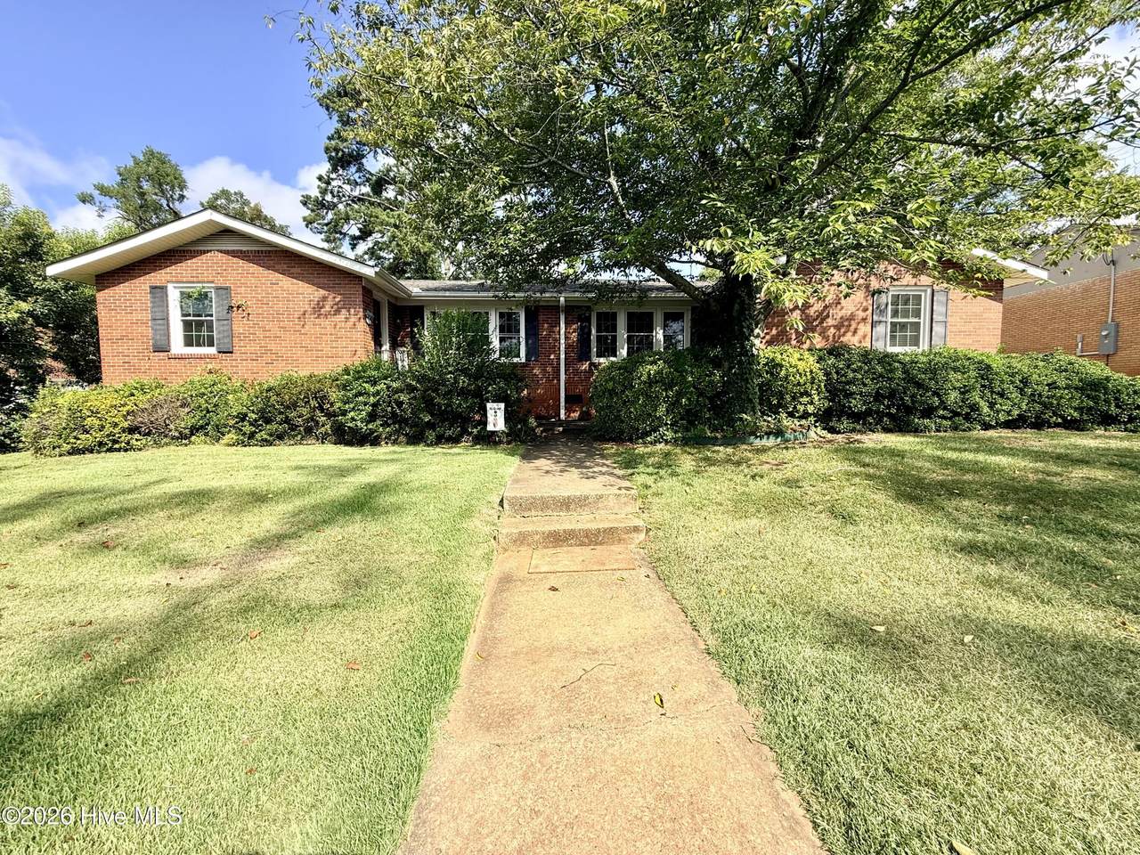 305 Jennings Avenue - Photo 1