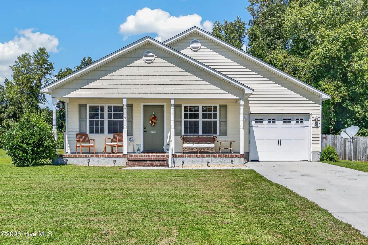 121 Woodbury Farm Drive - Photo 1